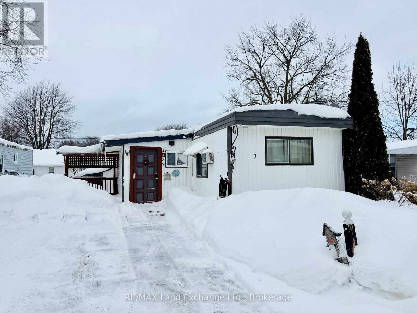 Photo de la propriété:  319 Goderich Street Unit 7  ON N0H 2C1 