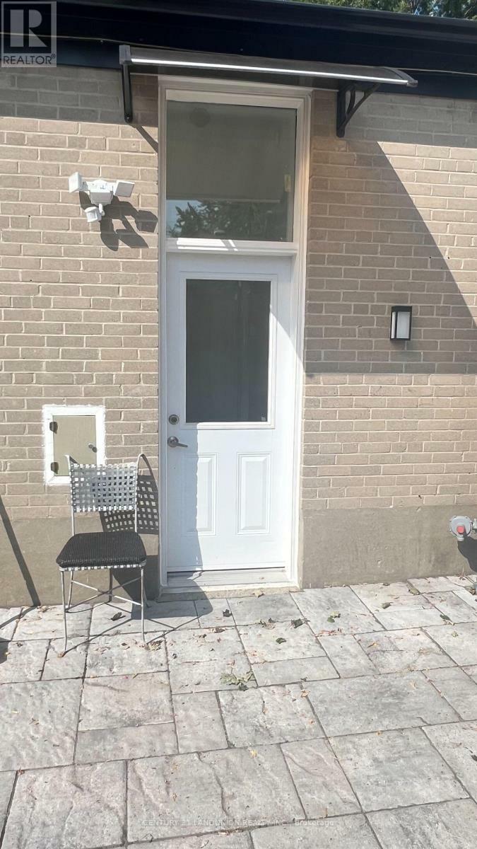 Property Photo: 215 Browndale Crescent Bsmt ON L4C 3H9