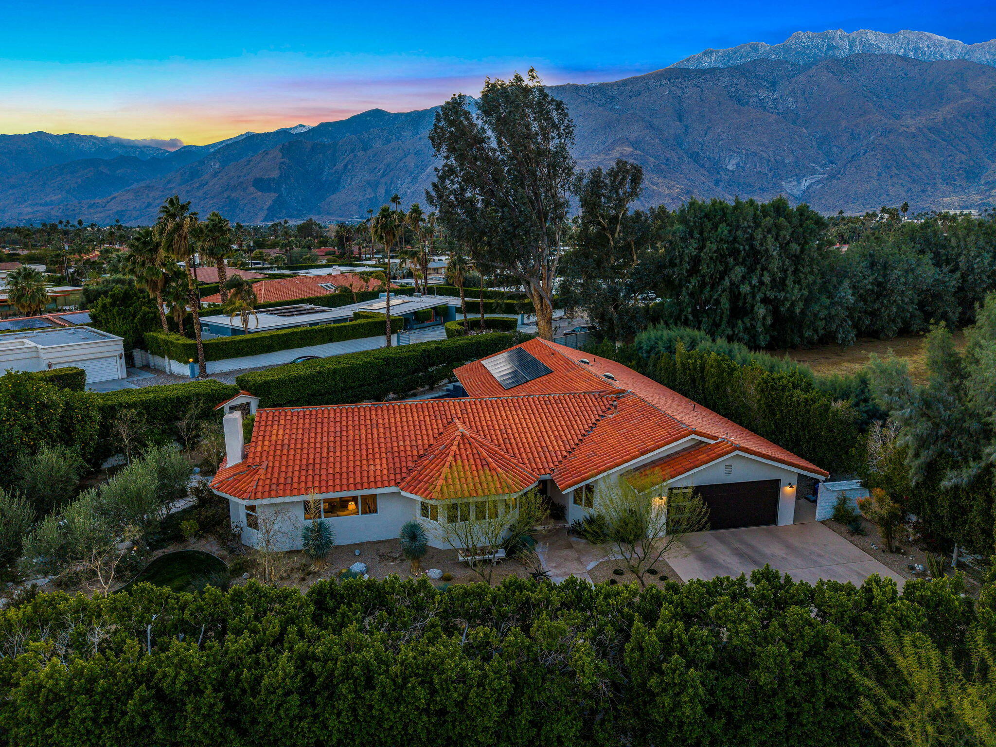 1190 E Paseo El Mirador  Palm Springs CA 92262 photo