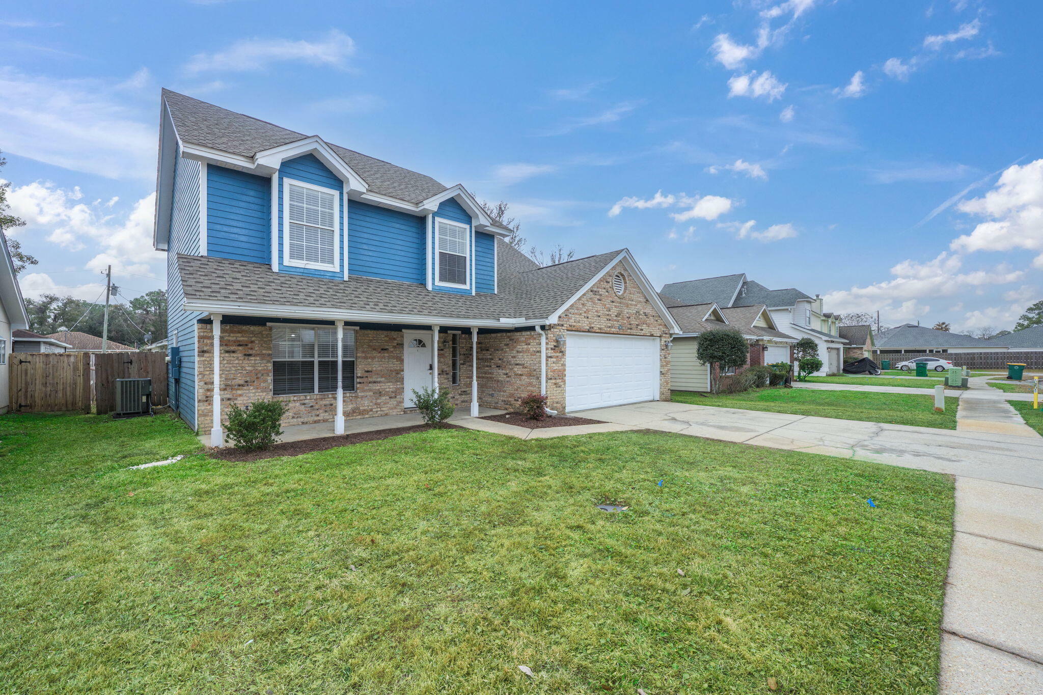 Property Photo: 1864 Whispering Oaks Lane FL 32547