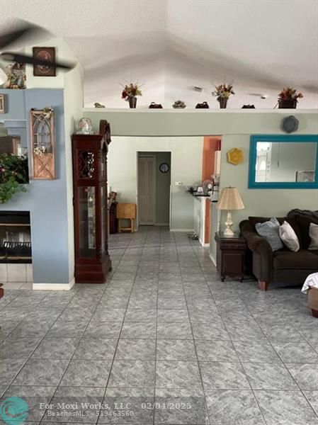 Property Photo: 480 SW Molloy St FL 34984