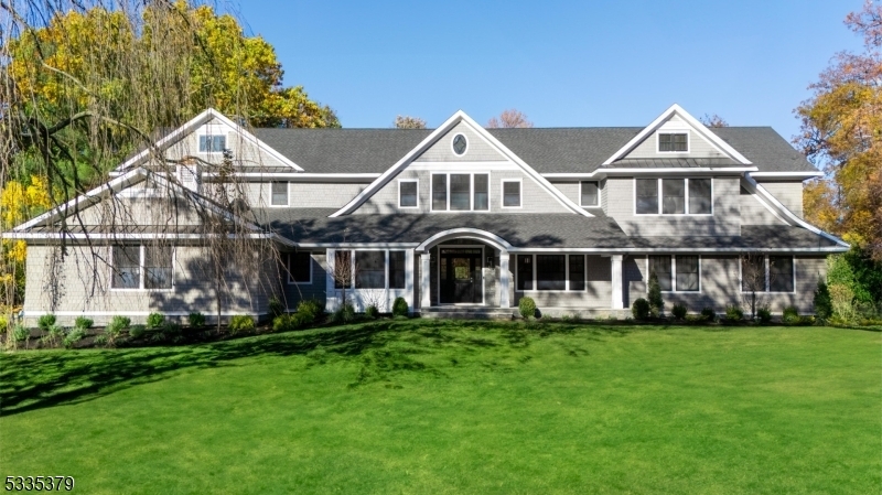 Property Photo:  330 Hartshorn Drive  NJ 07078 