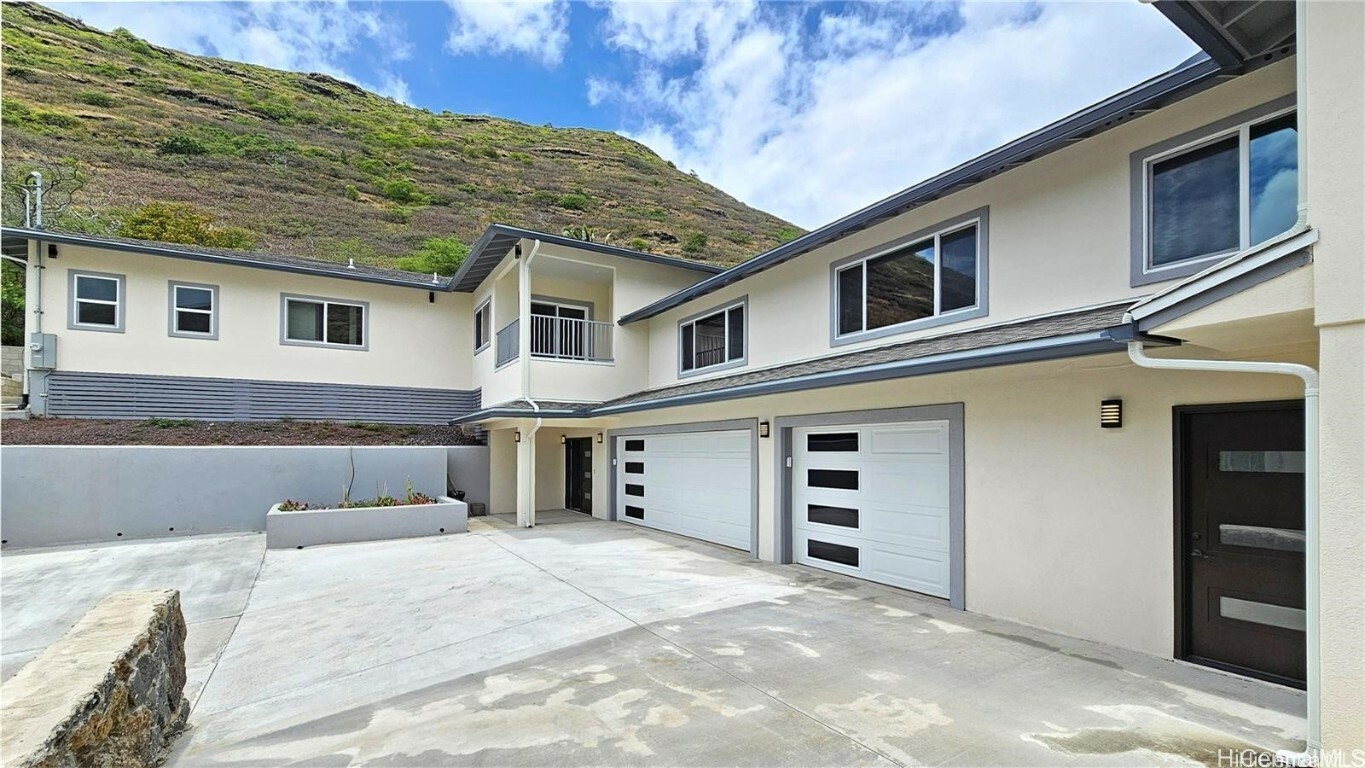 Property Photo:  466 Lani Street  HI 96821 