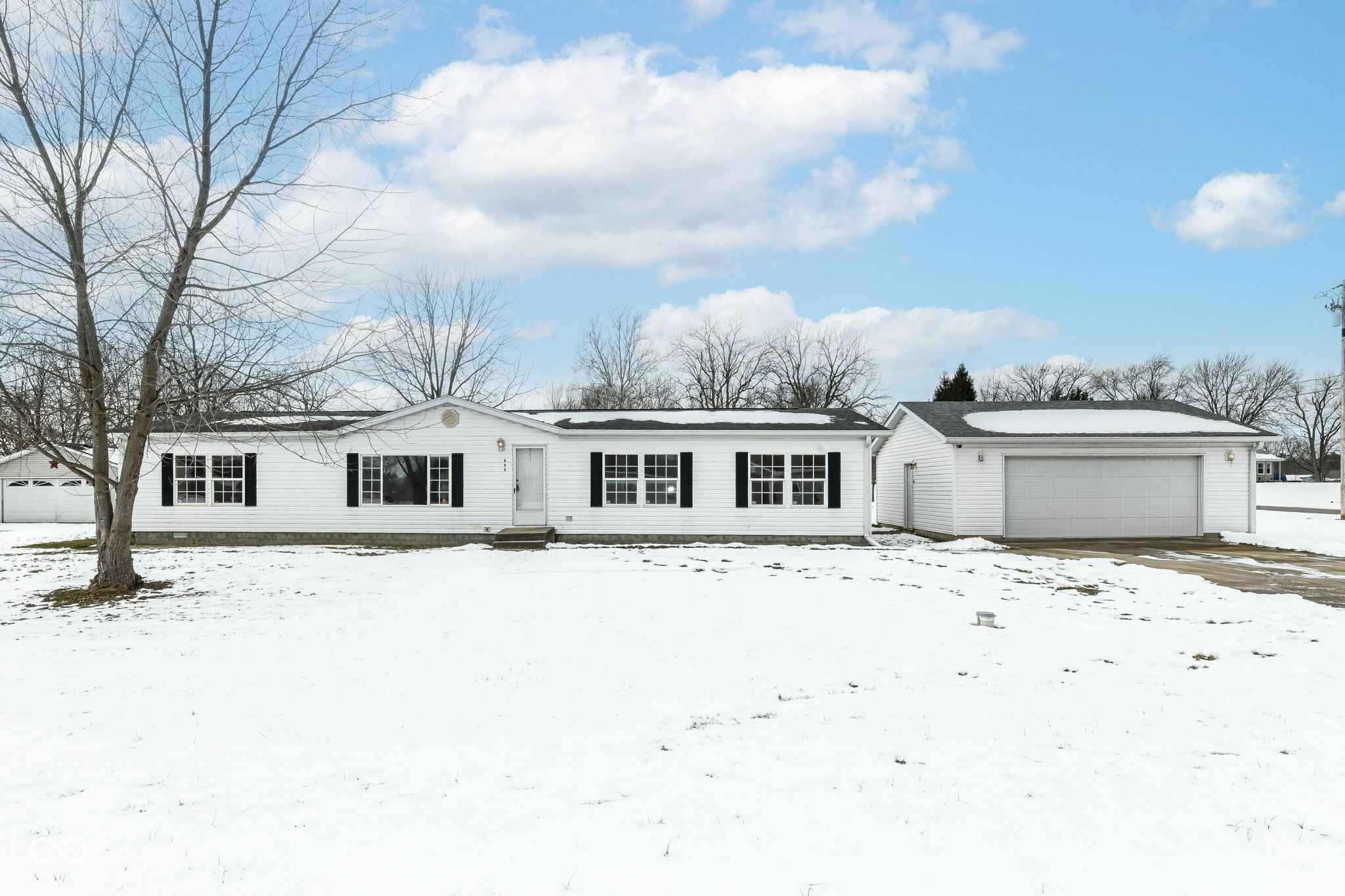 Property Photo:  806 Indiana Avenue  IN 46001 