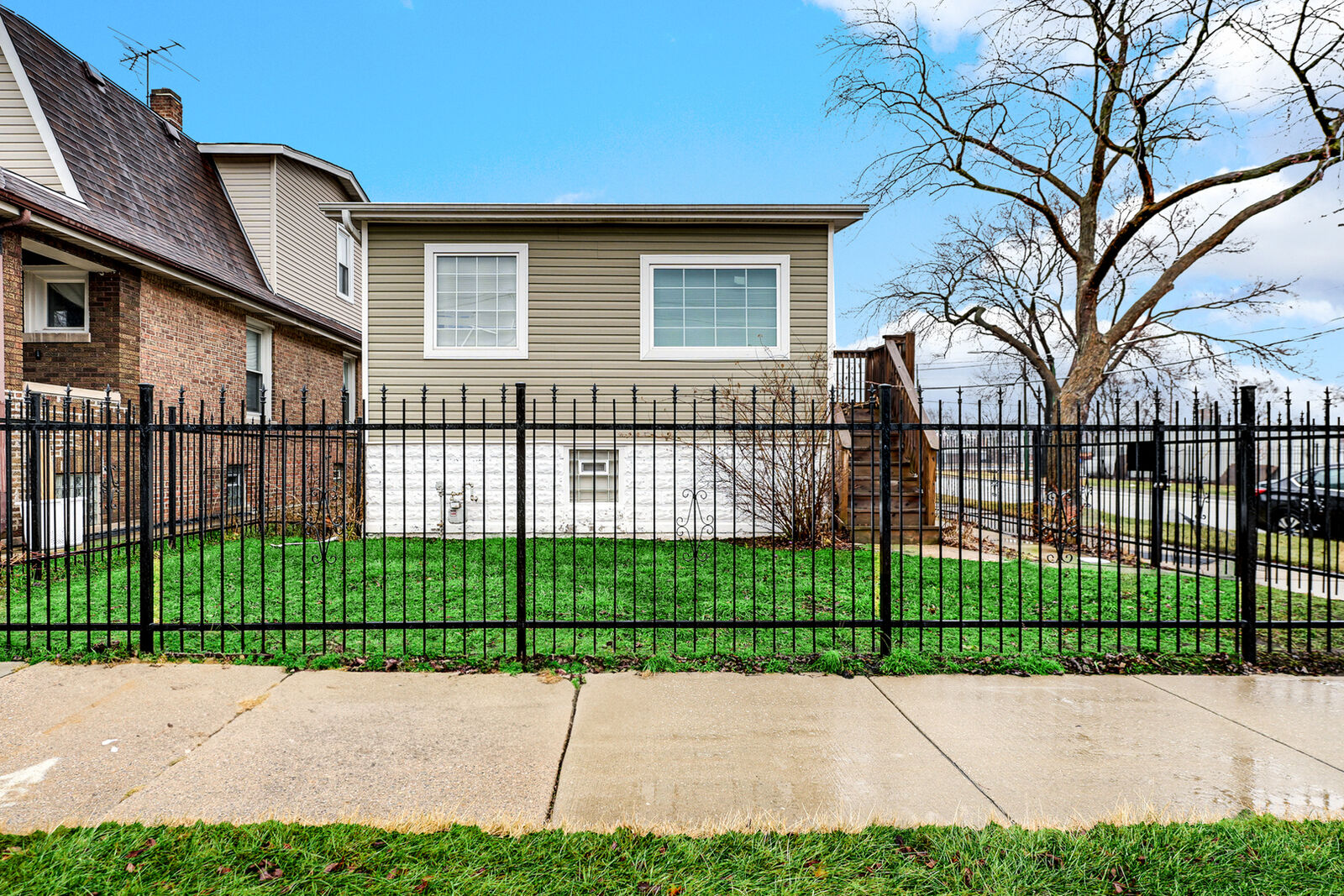 Property Photo: 9629 S Racine Avenue IL 60643