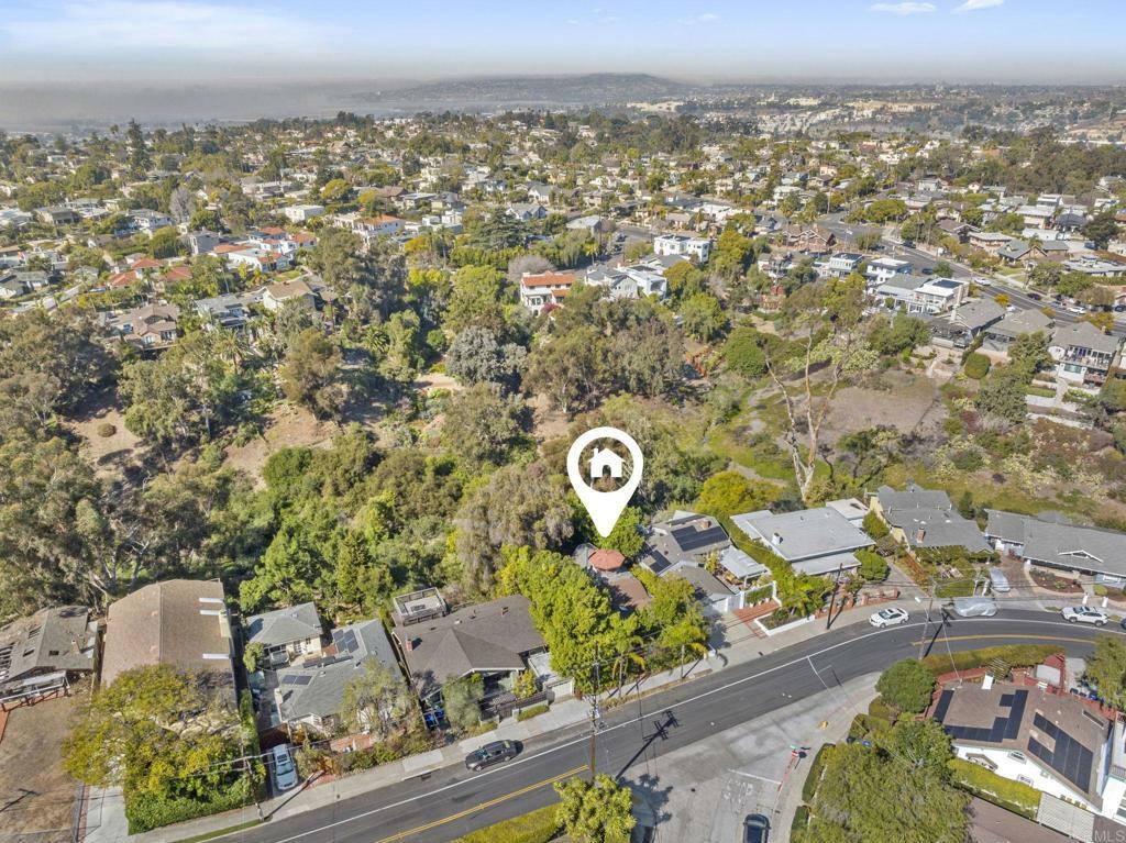 Property Photo:  1750 Washington Place  CA 92103 