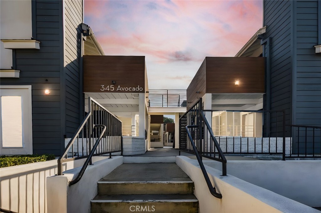 Property Photo: 345 Avocado Street B3 CA 92627