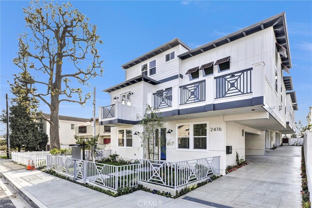 Property Photo: 2416 Carnegie Lane C CA 90278
