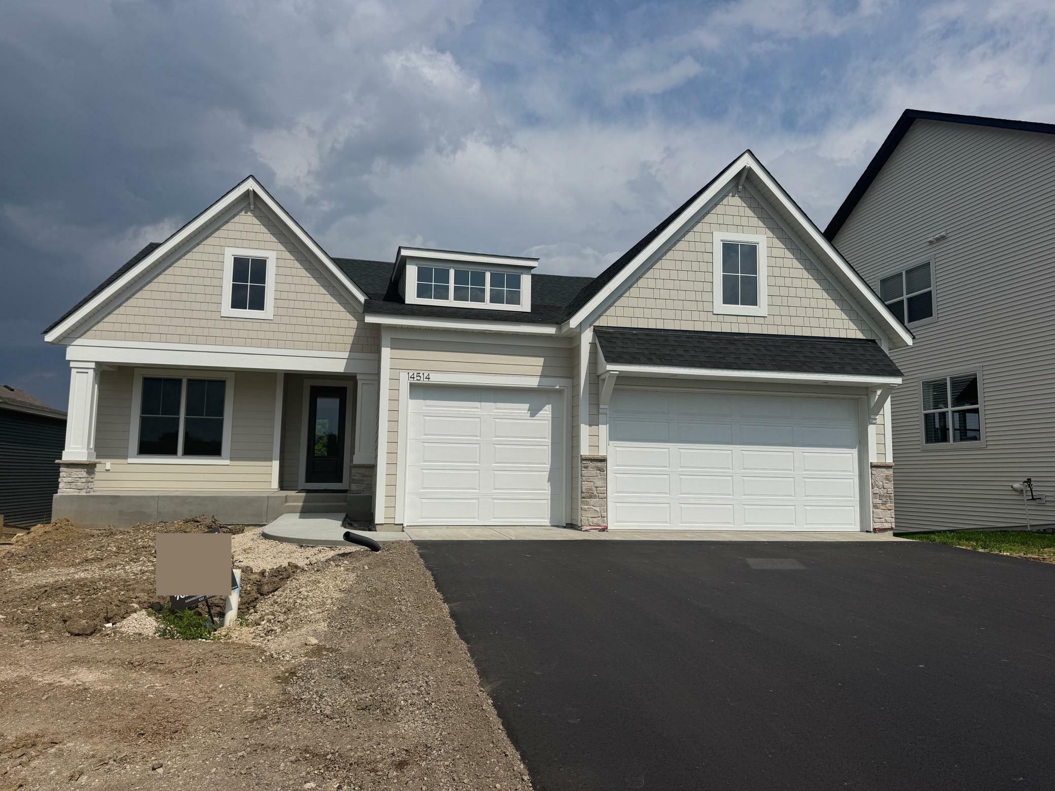 Property Photo: 14514 Kingsview Lane MN 55327