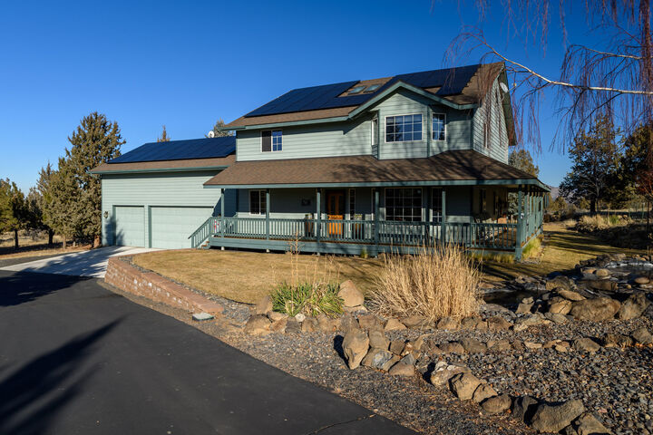 Property Photo: 8823 NW Teater Avenue OR 97760