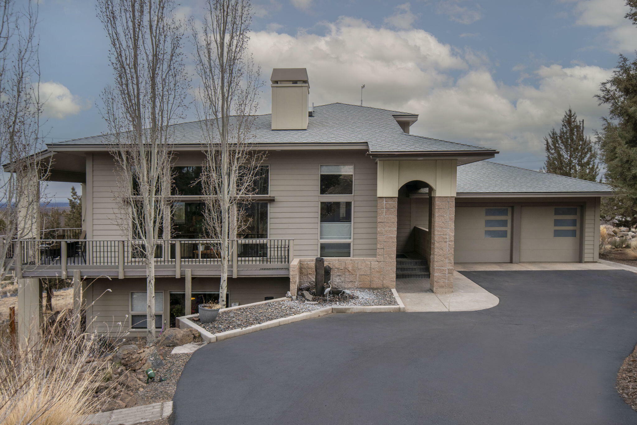 Property Photo:  893 Highland View Loop  OR 97756 