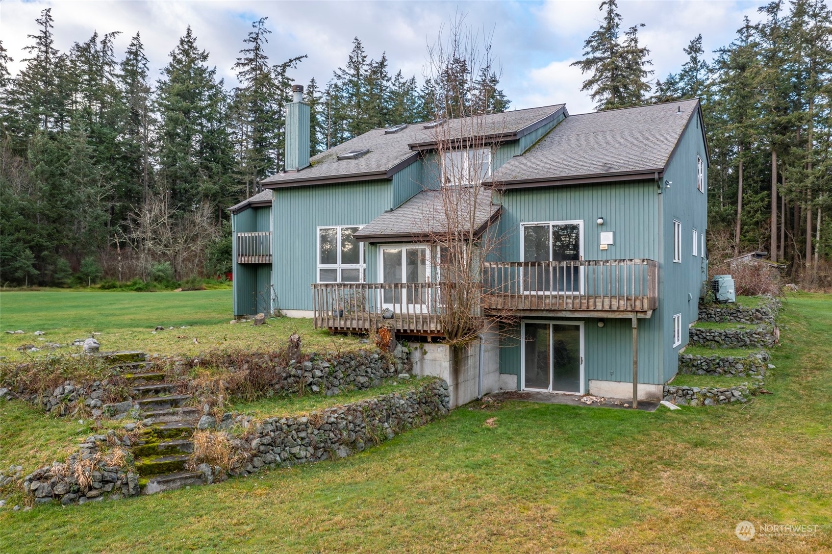 Property Photo:  2560  Strawberry Point Road  WA 98277 