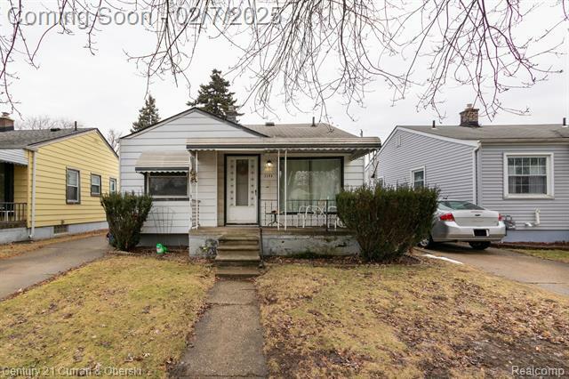 Property Photo:  2208 Detroit Avenue  MI 48146 