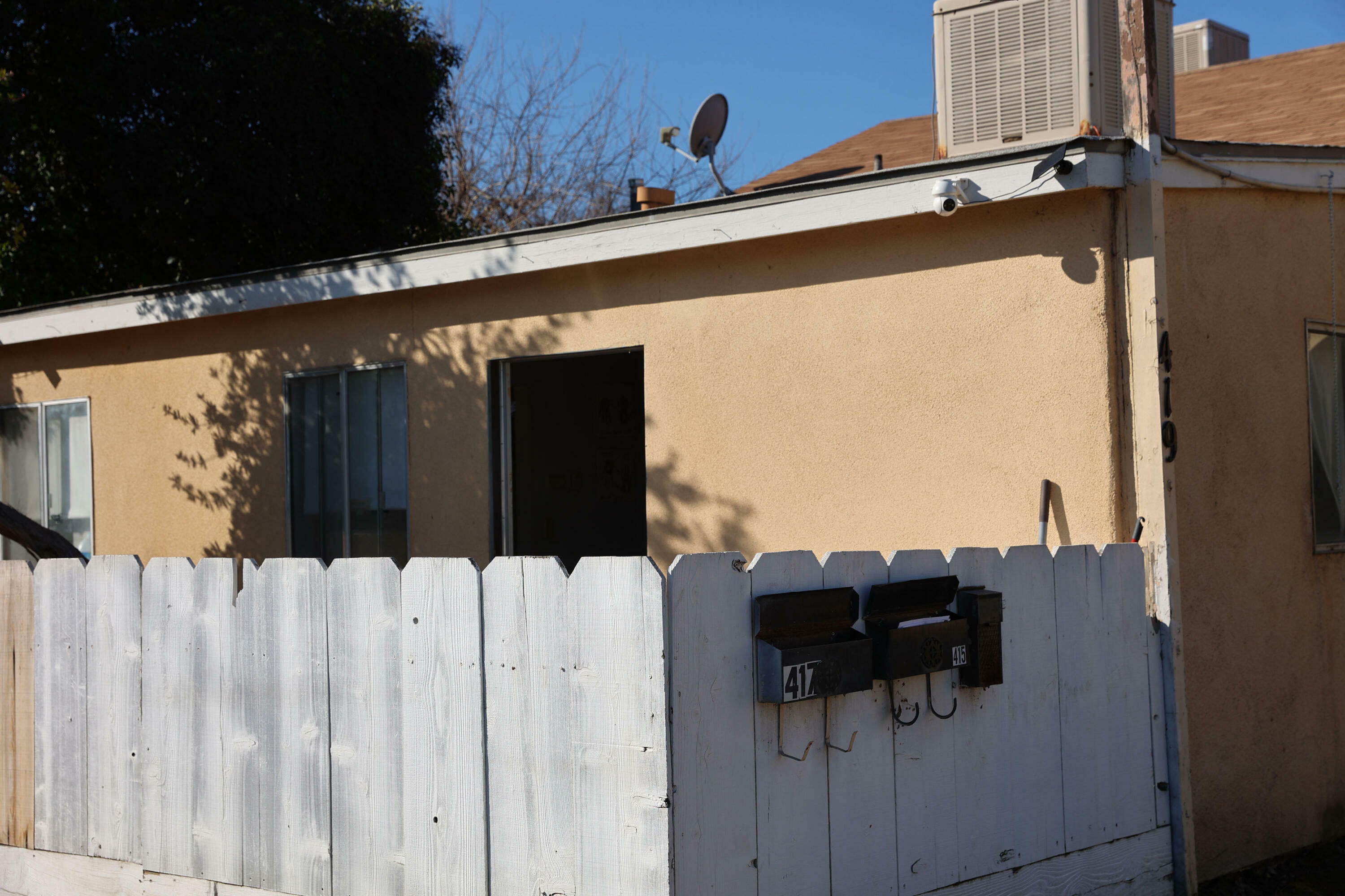 Property Photo:  419 S E Street  CA 93257 