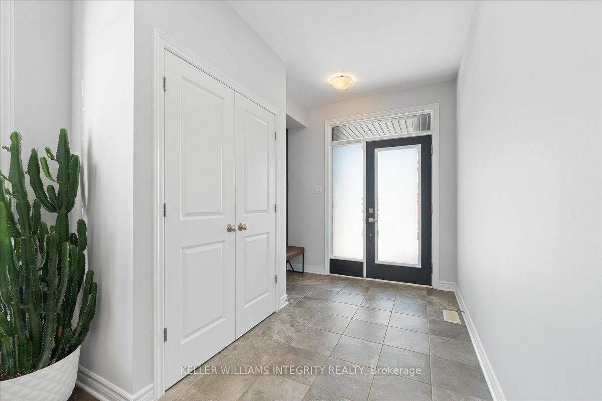 Property Photo:  100 Crevasse Rd  ON K1W 0P9 