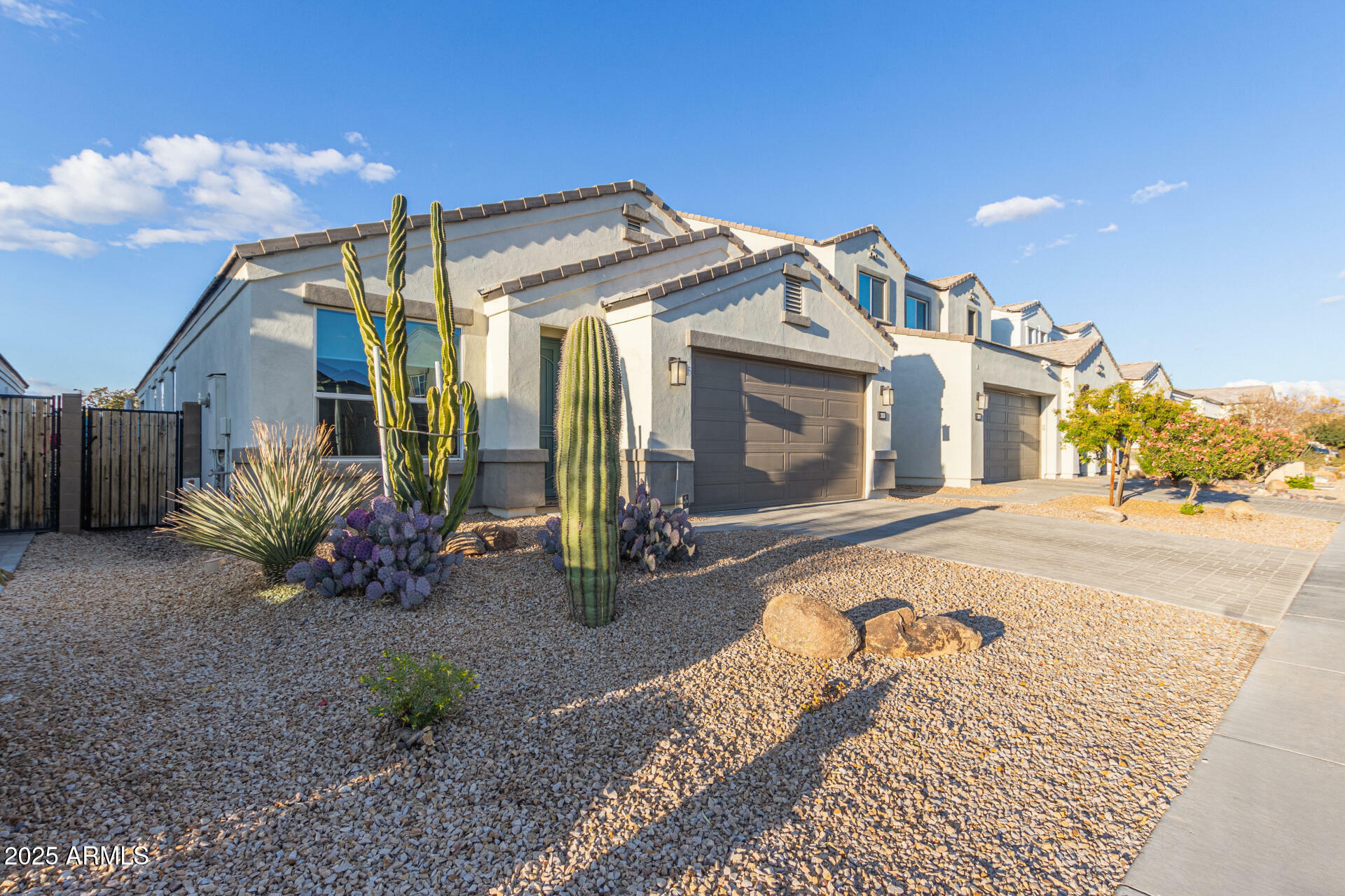 Property Photo:  2038 E Dry Wood Road  AZ 85024 