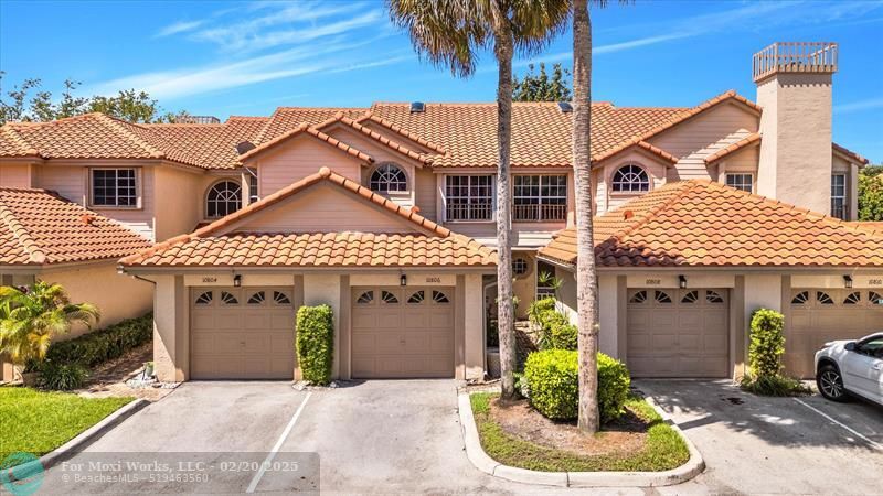 Property Photo: 10806 Cypress Glen Dr 10806 FL 33071