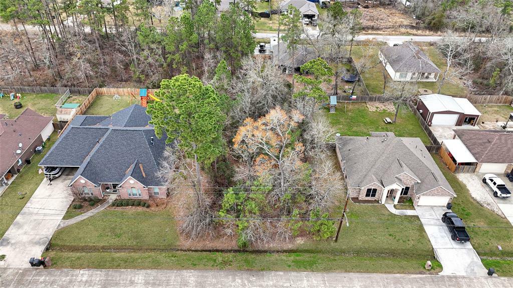 Property Photo: 2018 Papoose Trail TX 77532