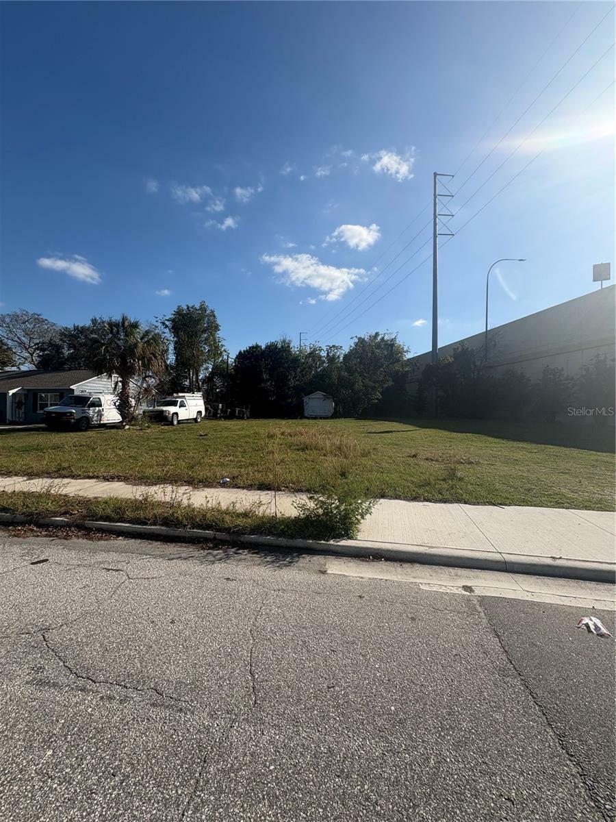 Property Photo:  106 S Wymore Road  FL 32789 