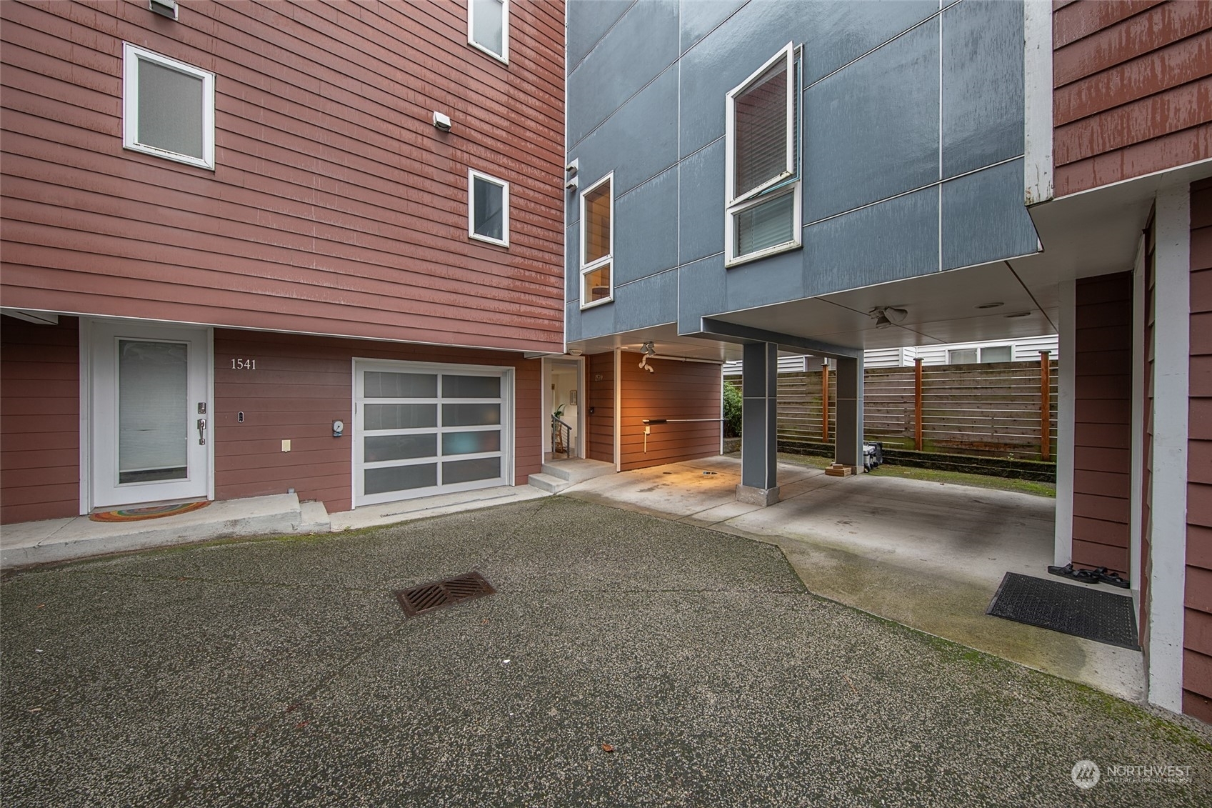 1539  18th Avenue S  Seattle WA 98144 photo