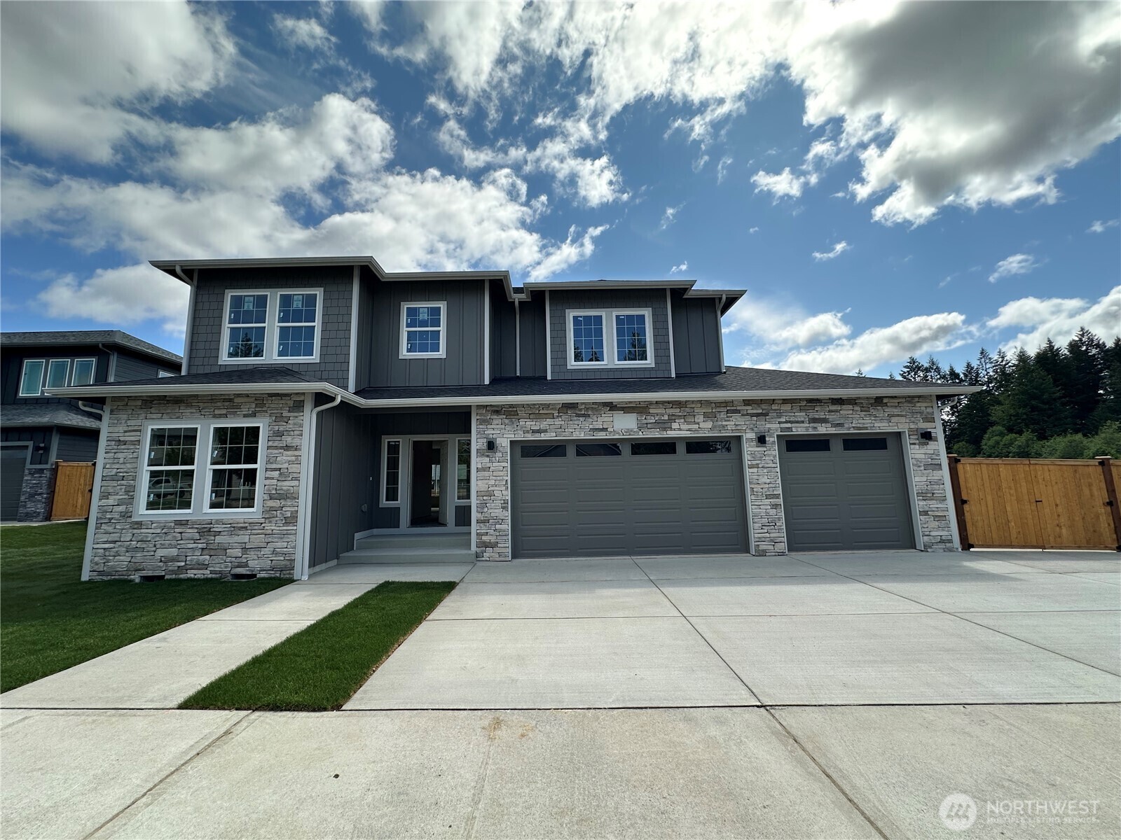 Property Photo: 6636 Kyodi Court SE WA 98501