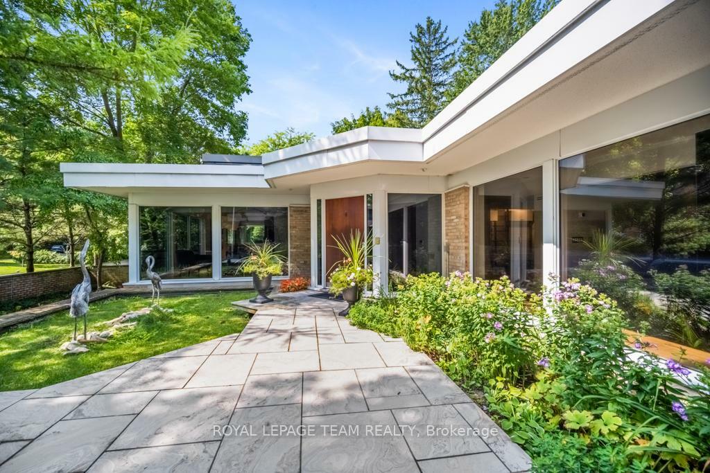 55 Willingdon Rd  Rockcliffe Park ON K1M 2J6 photo