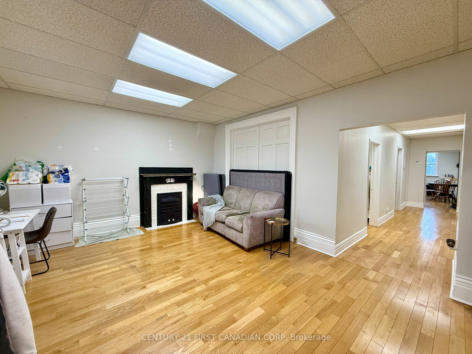 Property Photo:  287 Oxford St E Main  ON N6A 1V3 