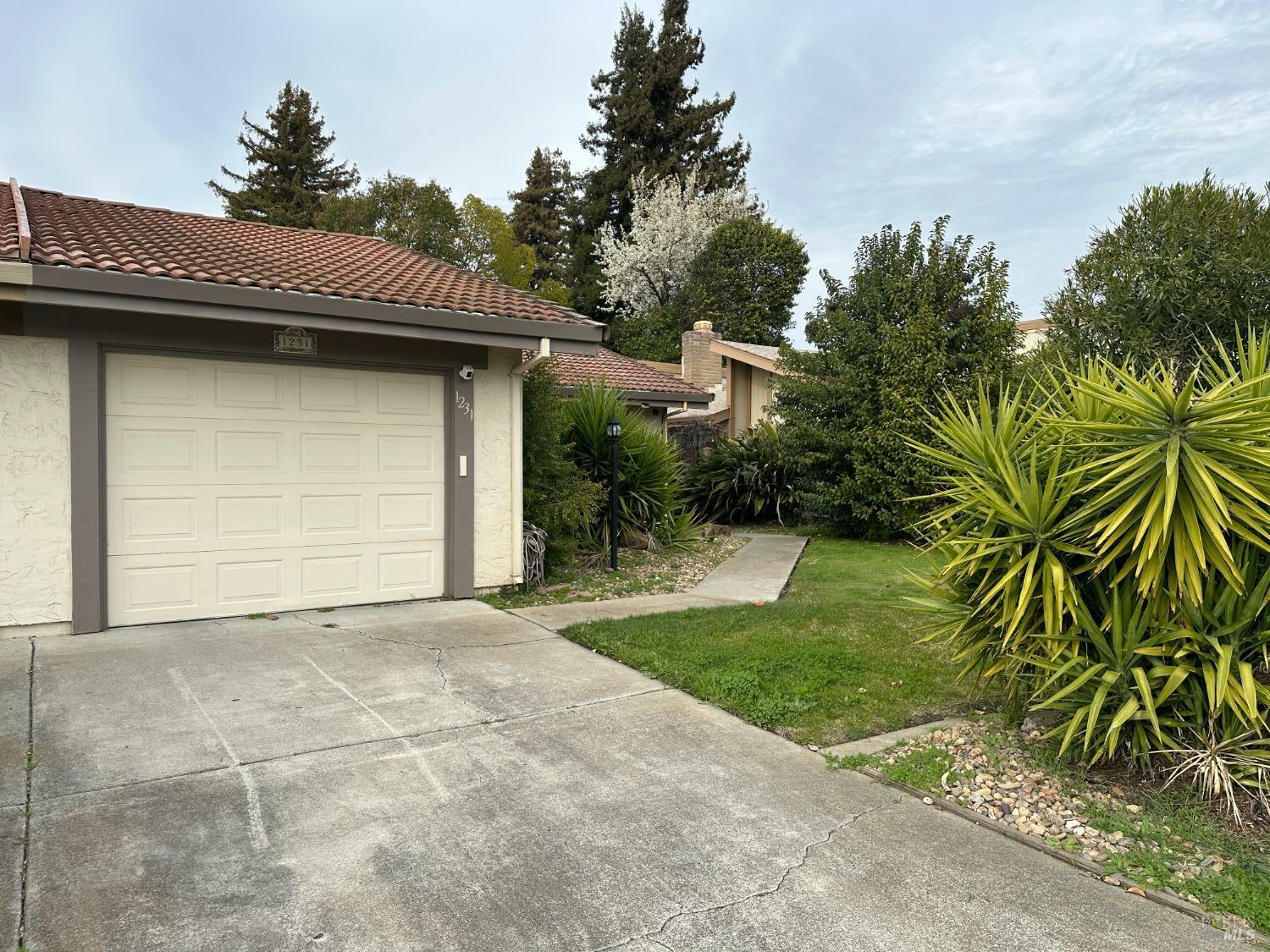 Property Photo:  1231 Hartford Circle  CA 94534 