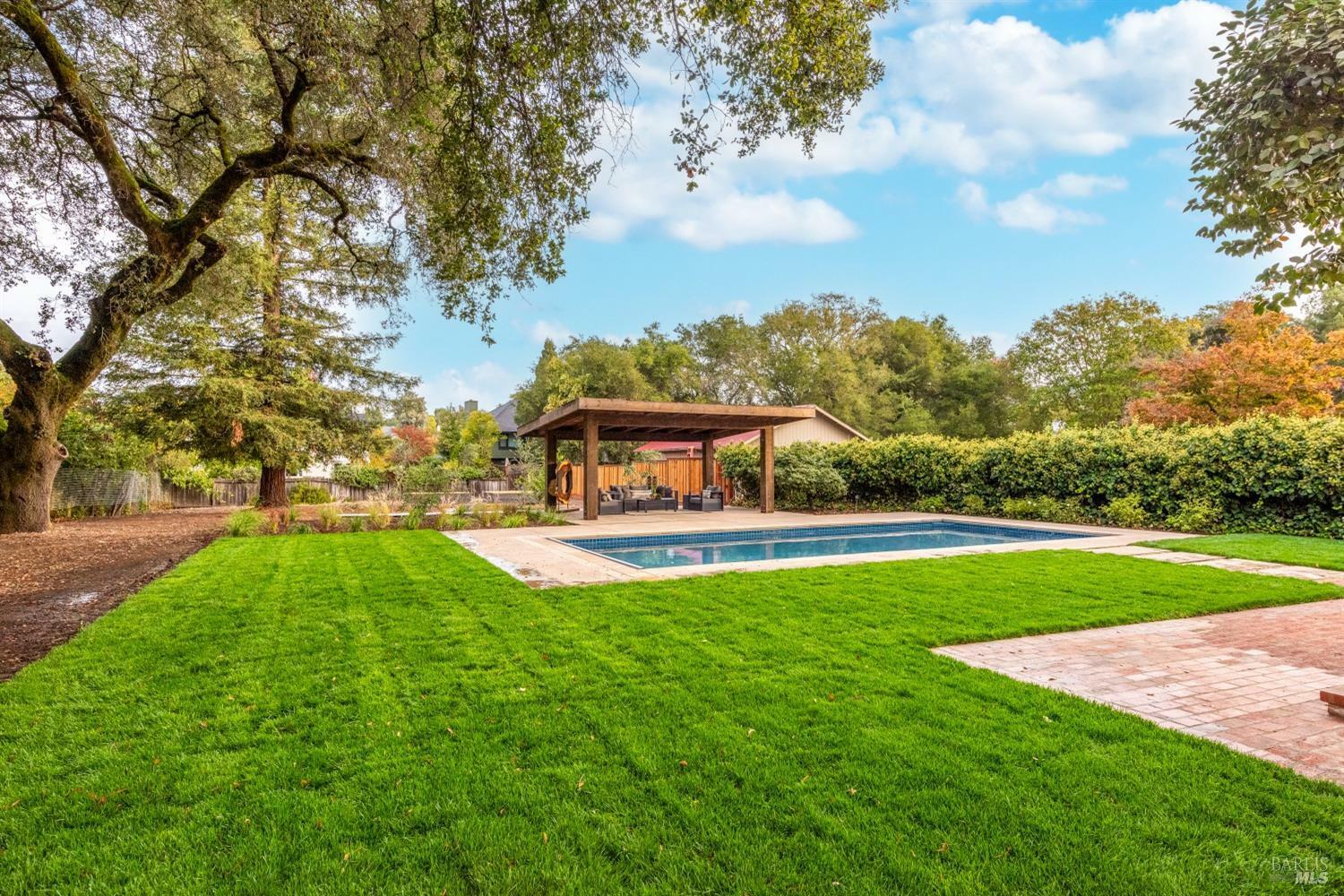 681 S Fitch Mountain Road  Healdsburg CA 95448 photo