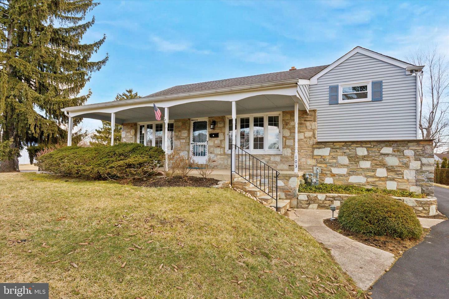 Property Photo:  103 Hamilton Drive  PA 18974 