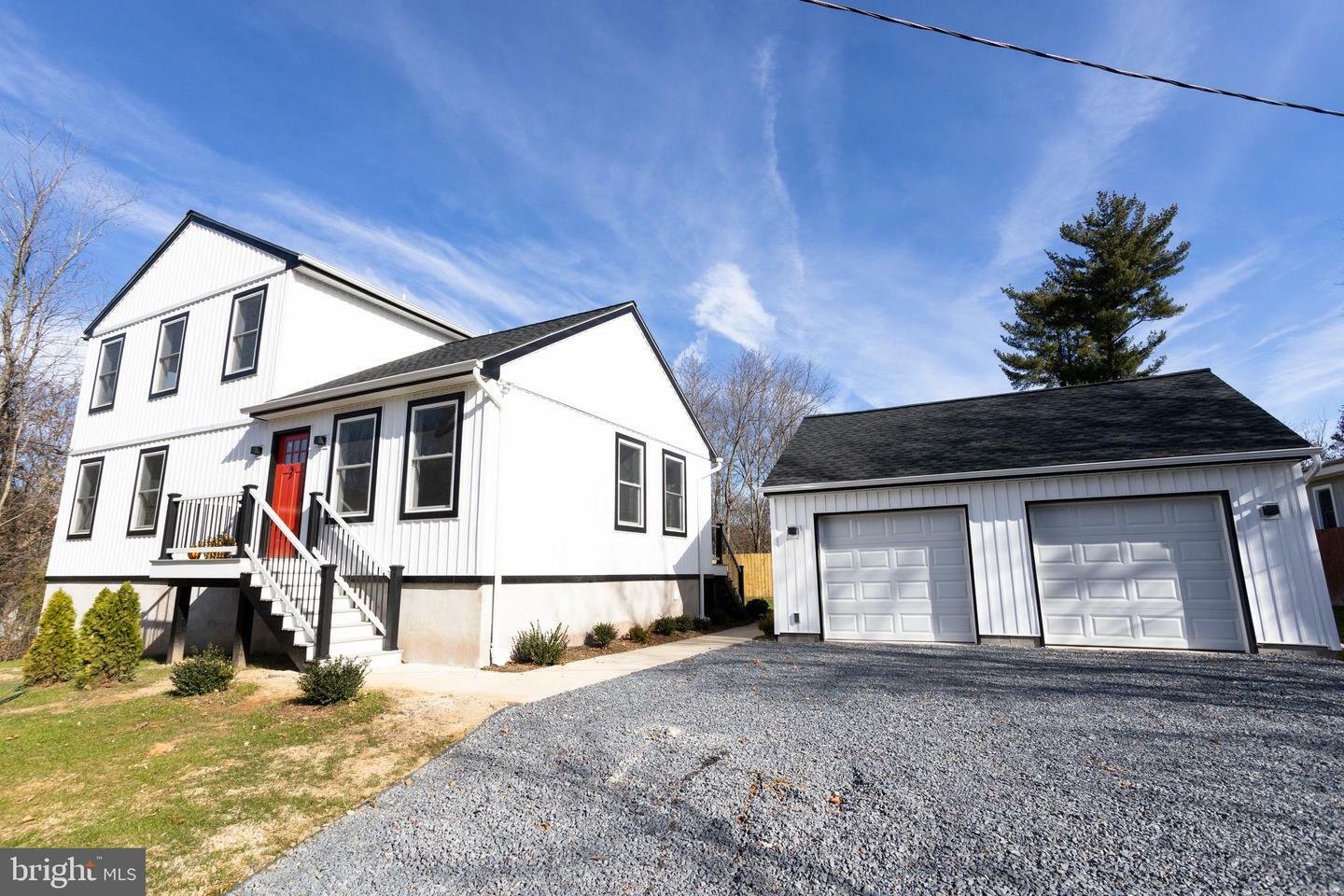 Property Photo:  2 Allen Street  NJ 08530 