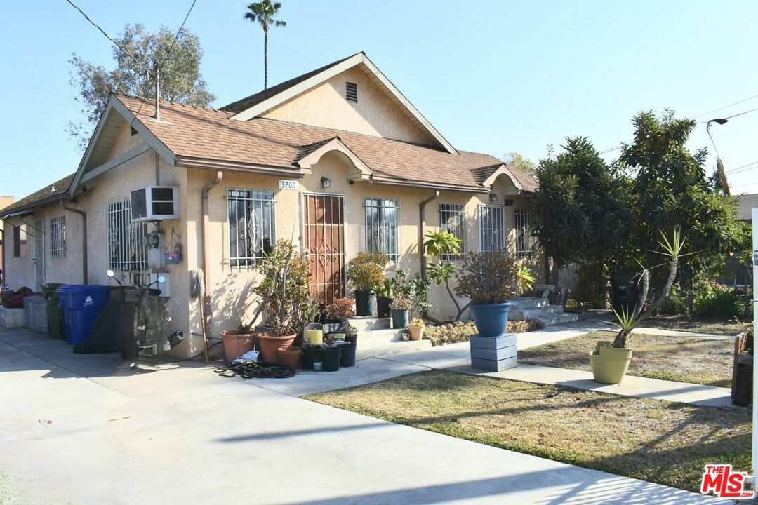 Property Photo:  3200   Farnsworth Ave  CA 90032 