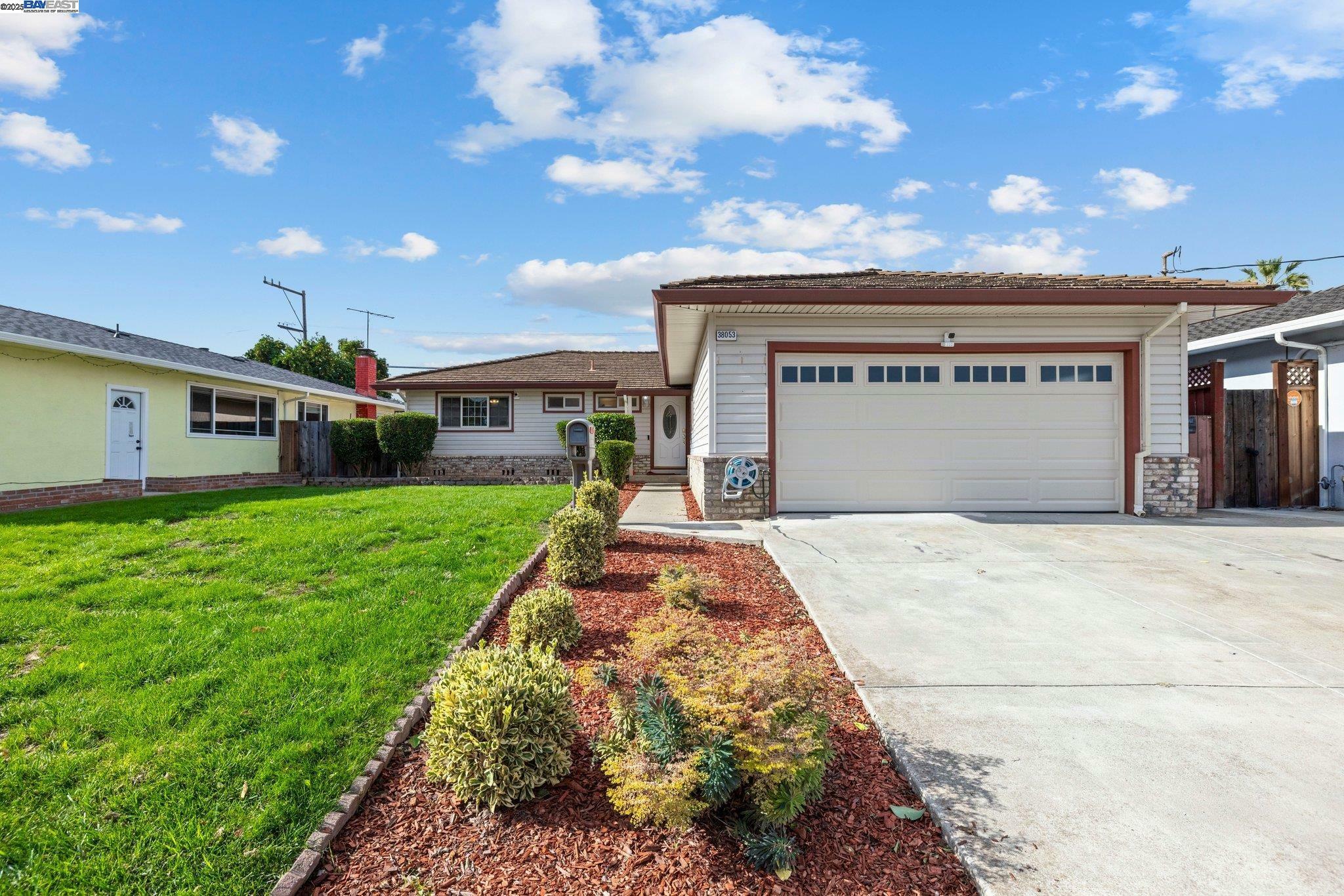 Property Photo:  38053 Temple Way  CA 94536 