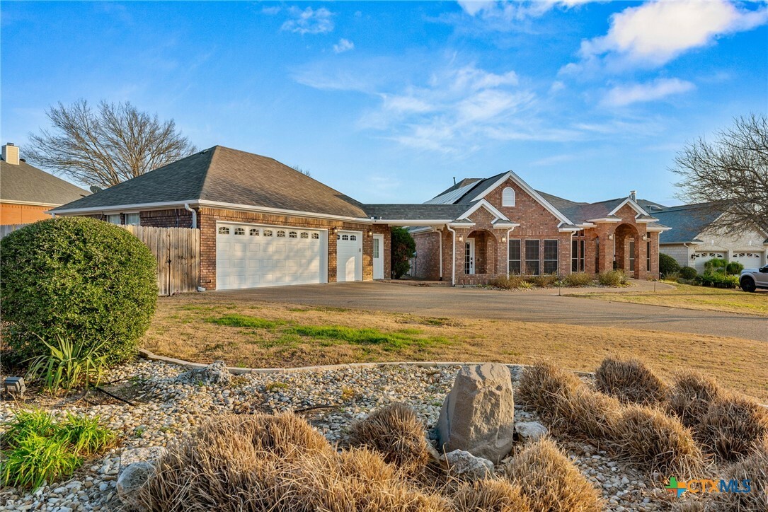 Property Photo: 1207 Hyacinth Drive TX 76502