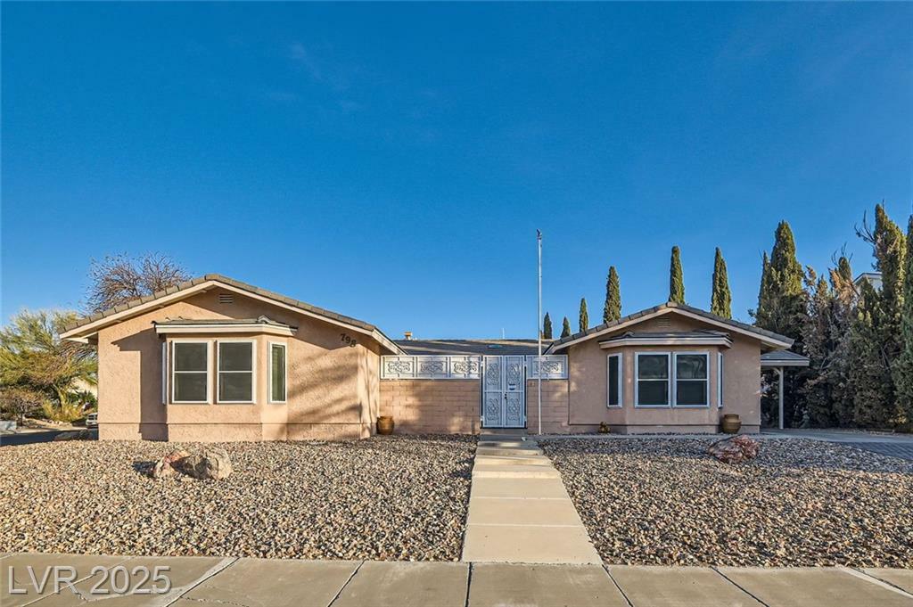 Property Photo: 798 Shirley Lane NV 89005