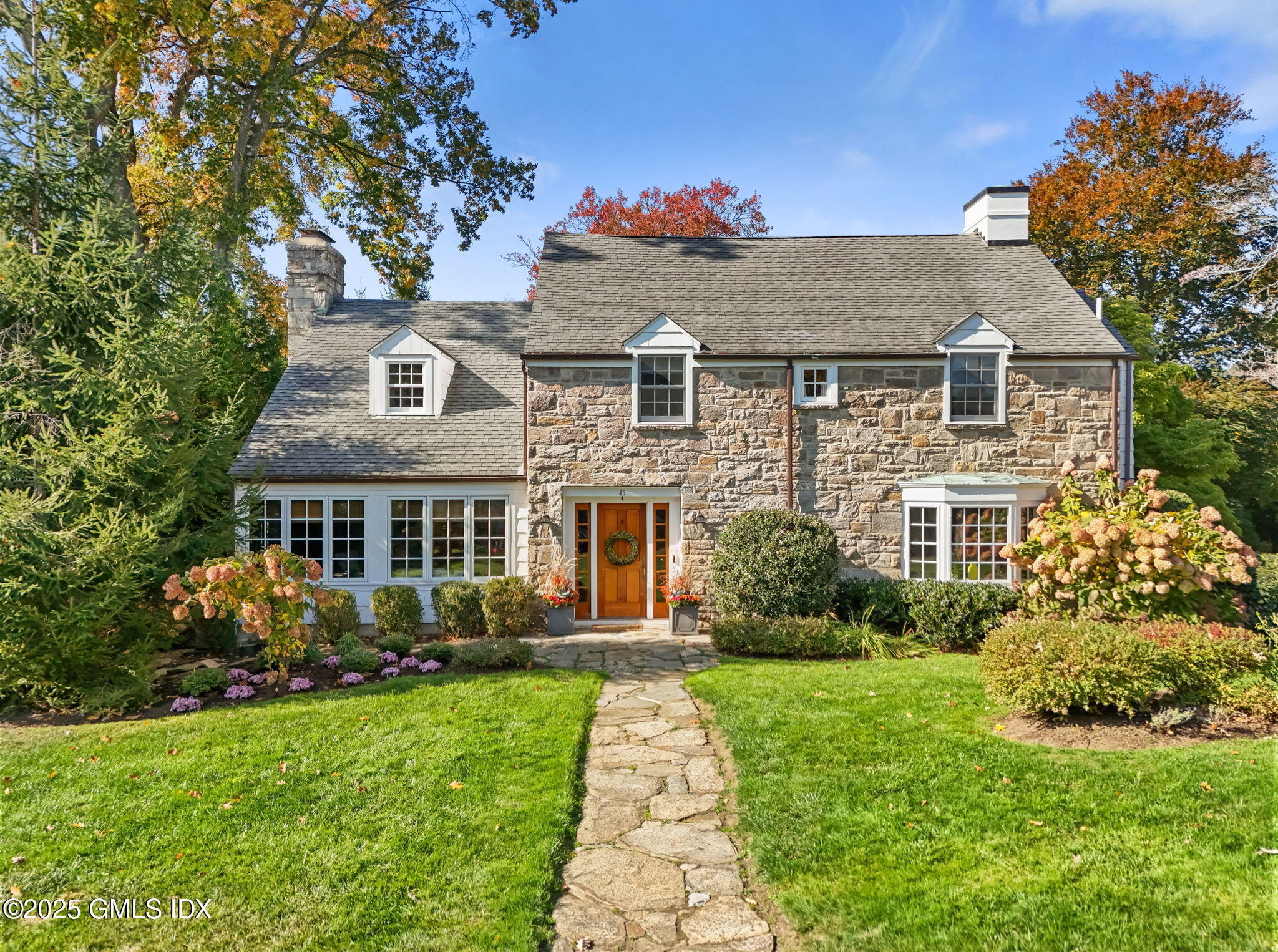 Property Photo: 45 Wesskum Wood Road CT 06878