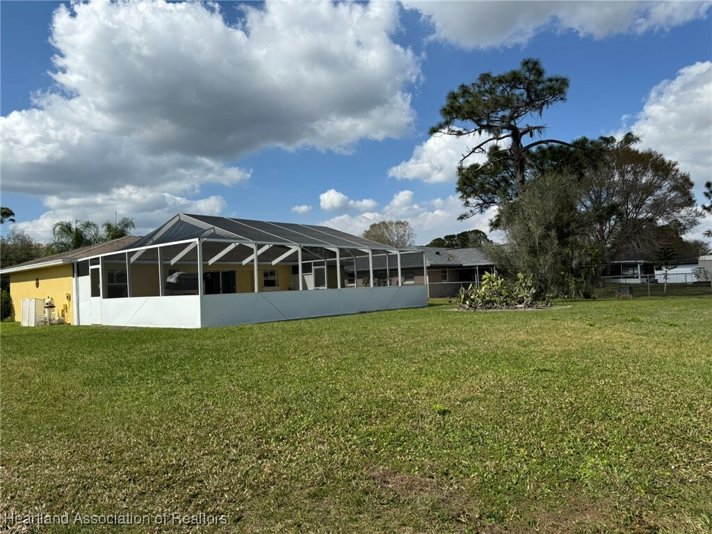 Property Photo:  4112 Fonseca Avenue  FL 33872 