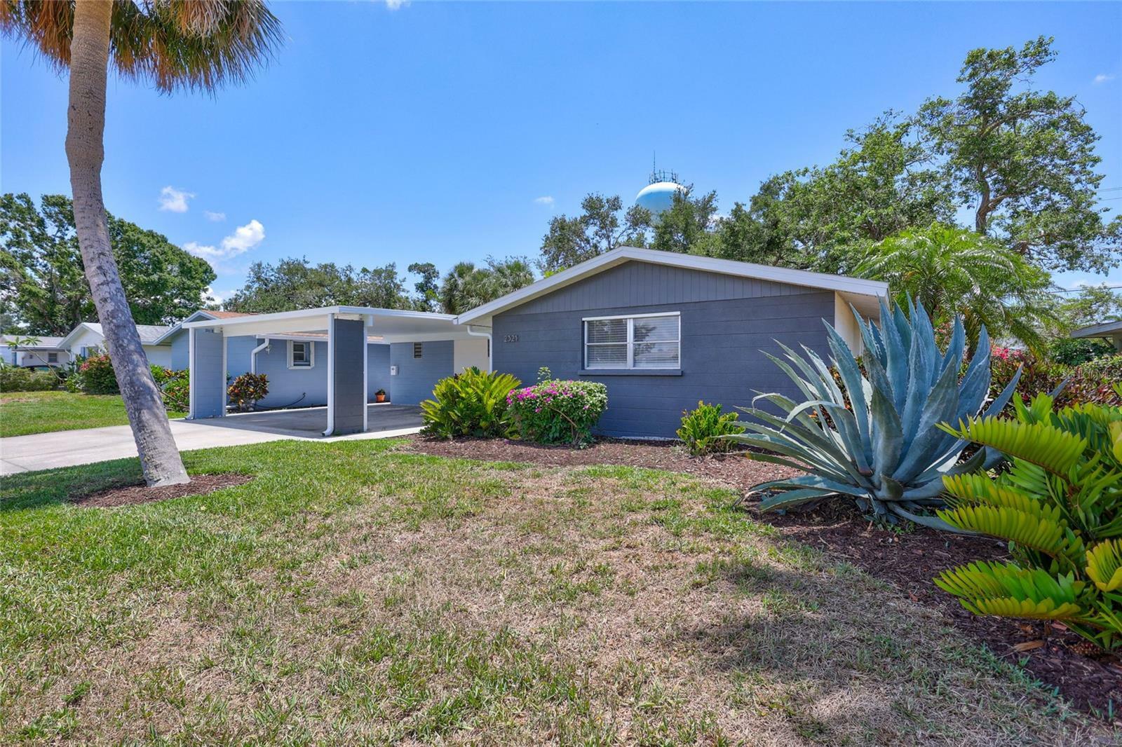 Property Photo: 2321 Terry Lane FL 34231