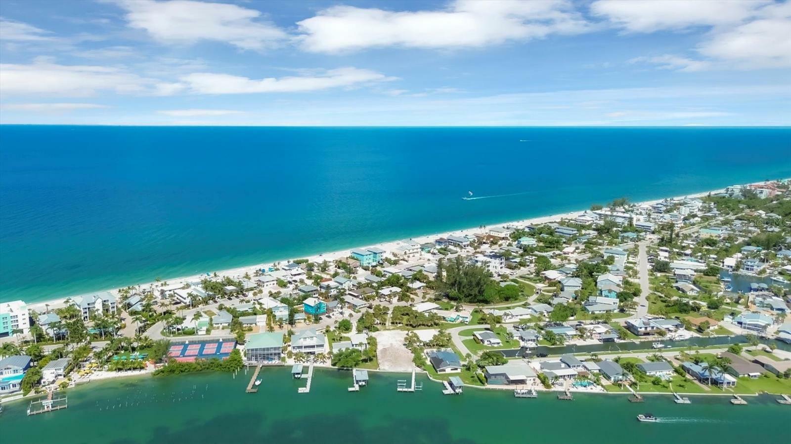 Property Photo: 1100 Gulf Boulevard FL 34223