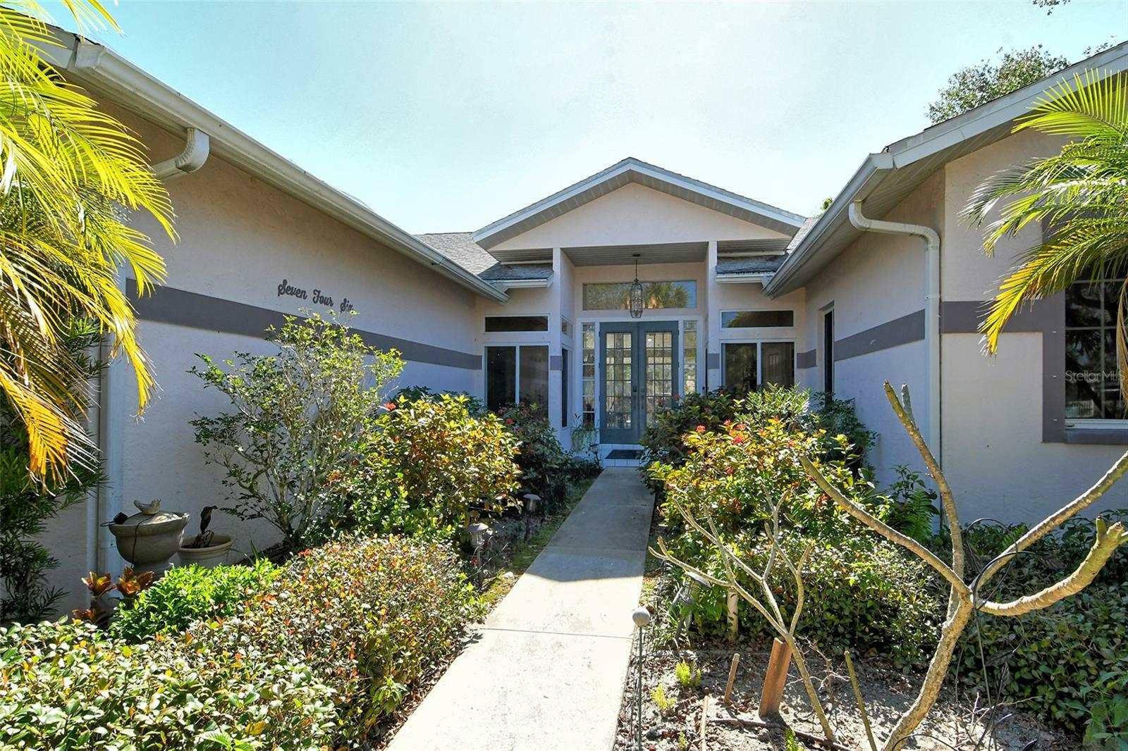 Property Photo:  746 Plymouth Street  FL 34242 