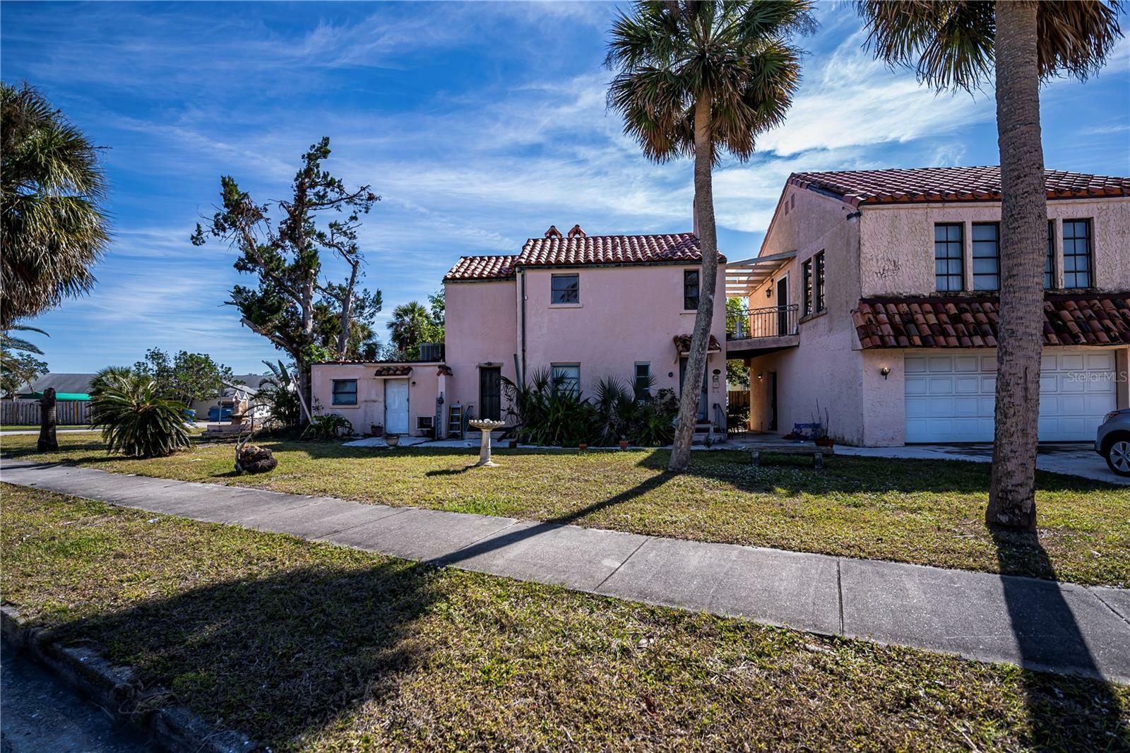 Property Photo:  500 Nassau Street S  FL 34285 