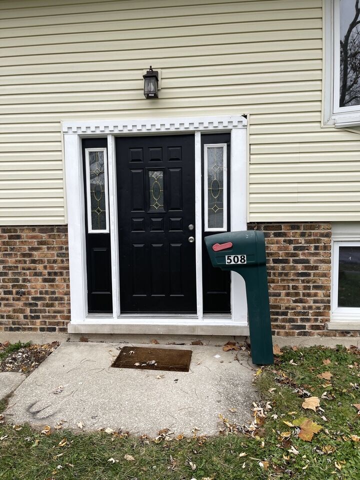 Property Photo: 508 Davis Street IL 60466