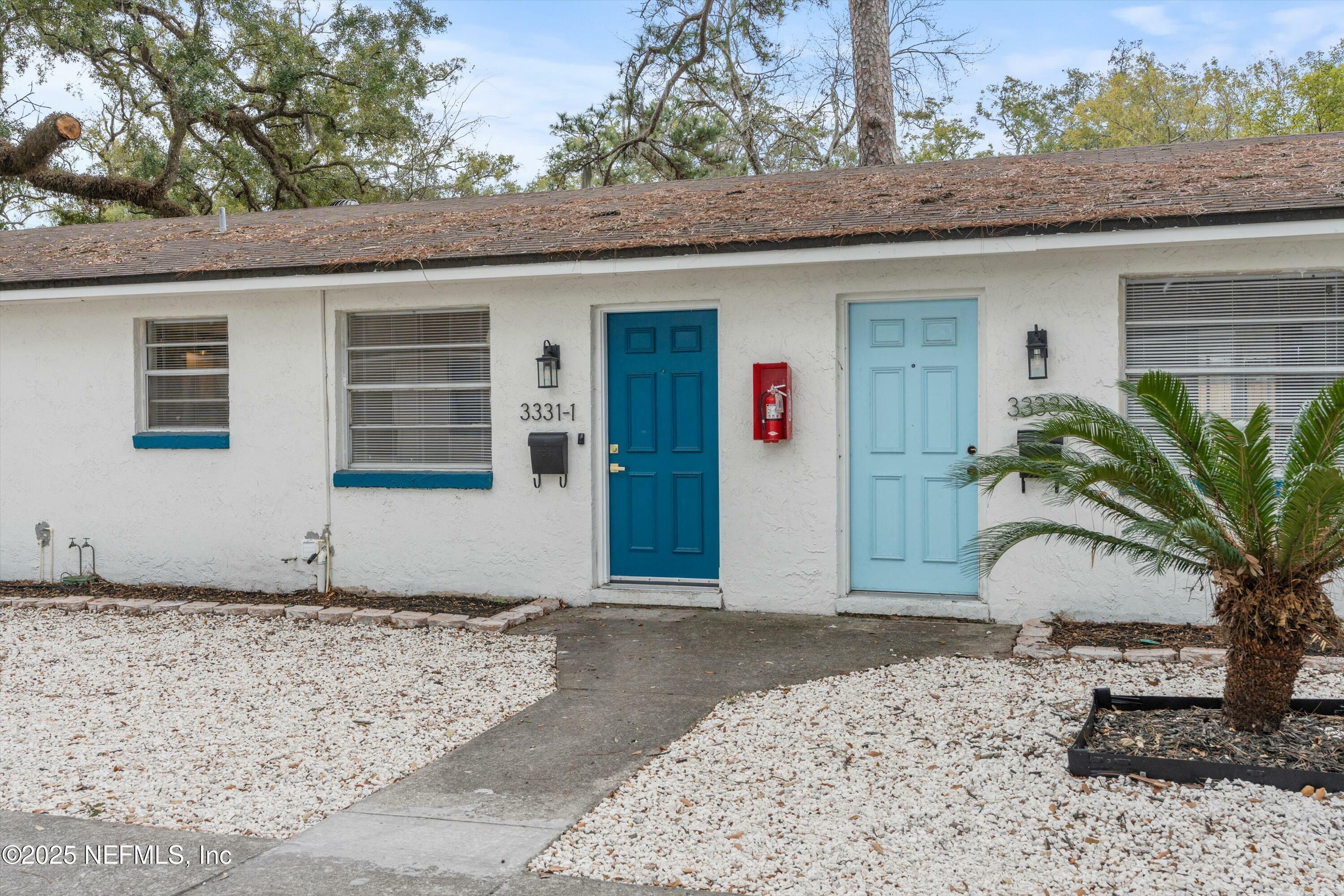 Property Photo:  3329 Mayflower Street 3331-1  FL 32205 