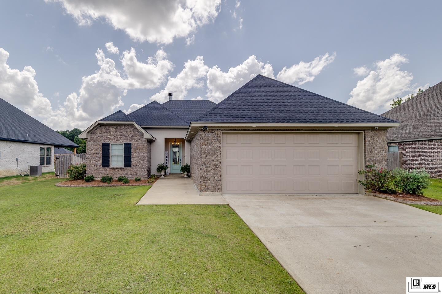 Property Photo: 117 Aubree Circle LA 71291