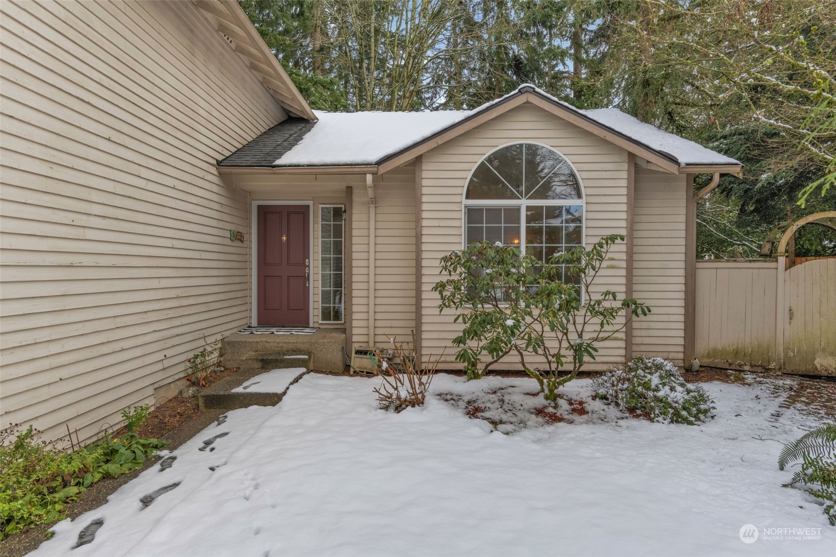 Property Photo:  4406  143rd Place SW  WA 98087 