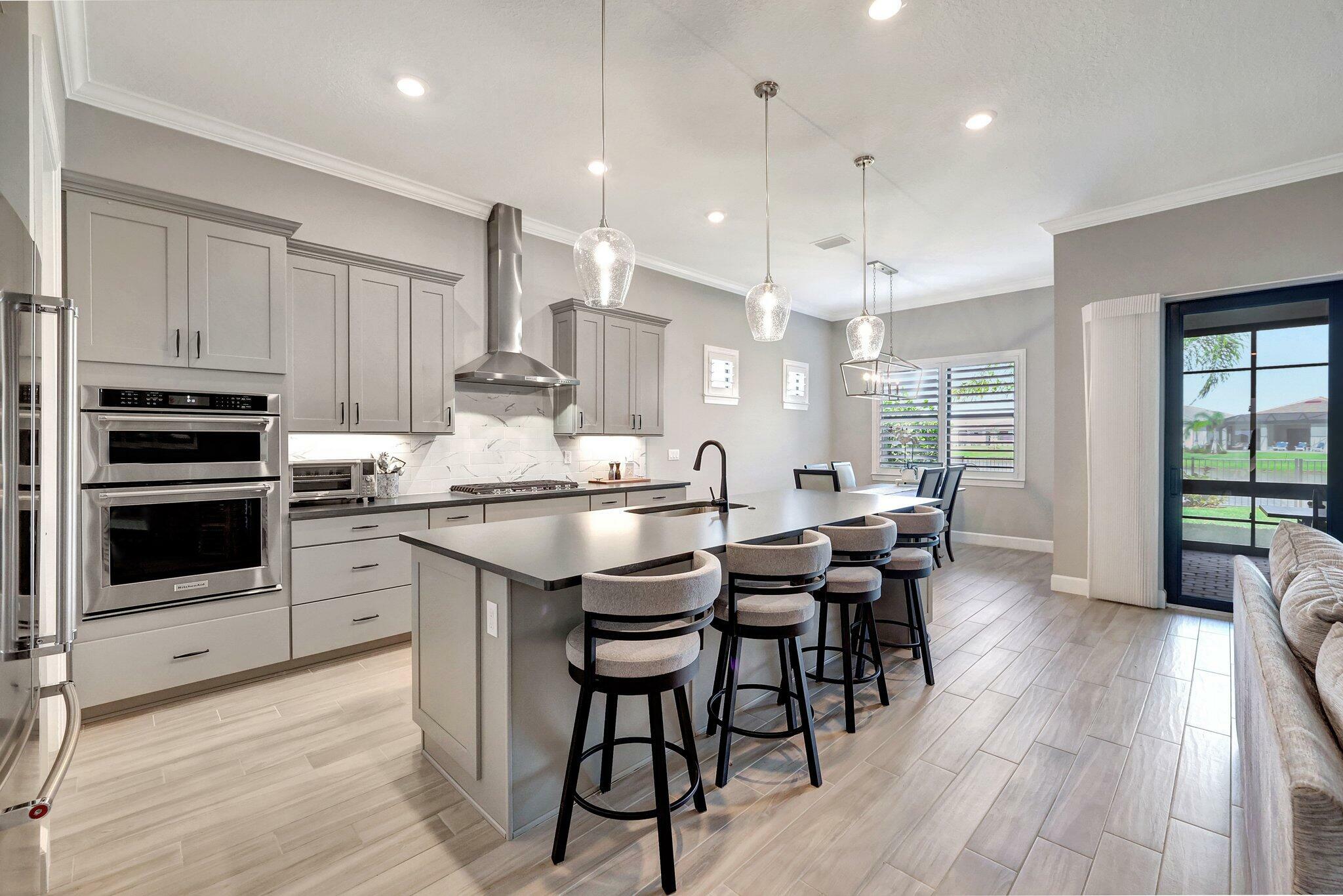 Property Photo:  655 SE Boboli Way  FL 34984 