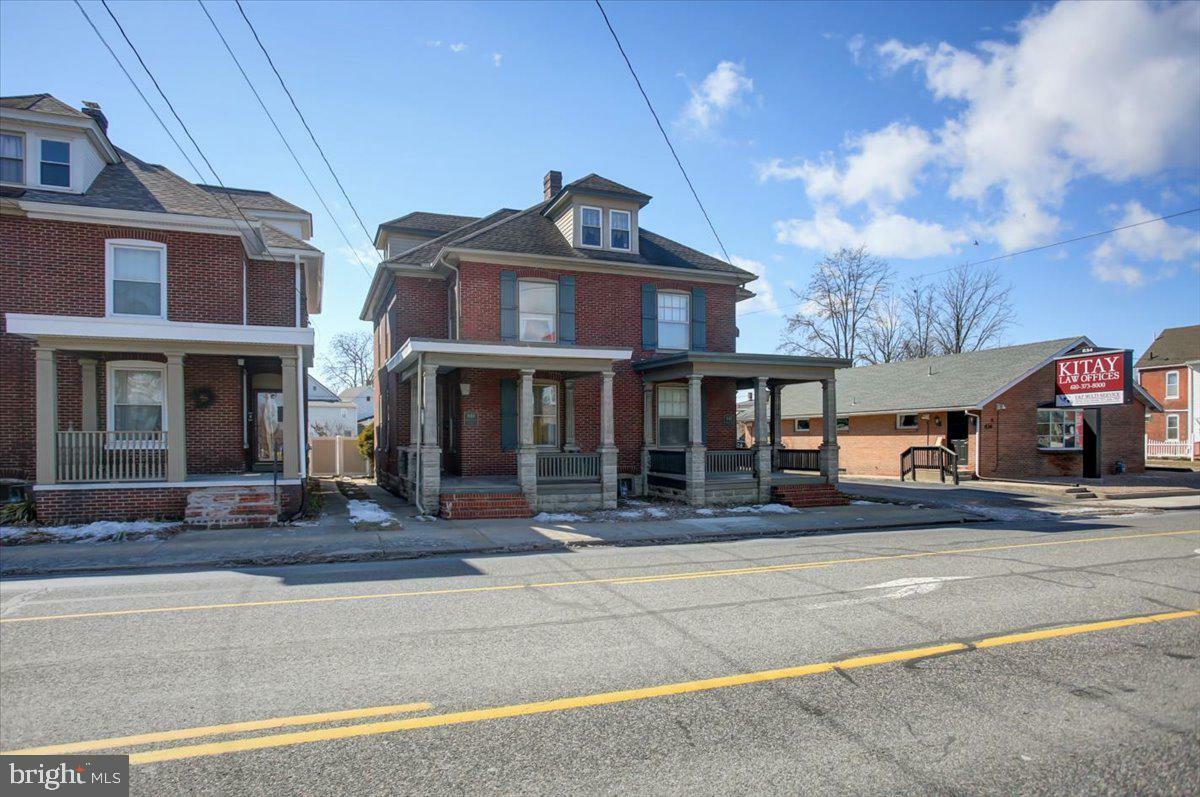 Property Photo:  646 E Lincoln Way East E  PA 17201 