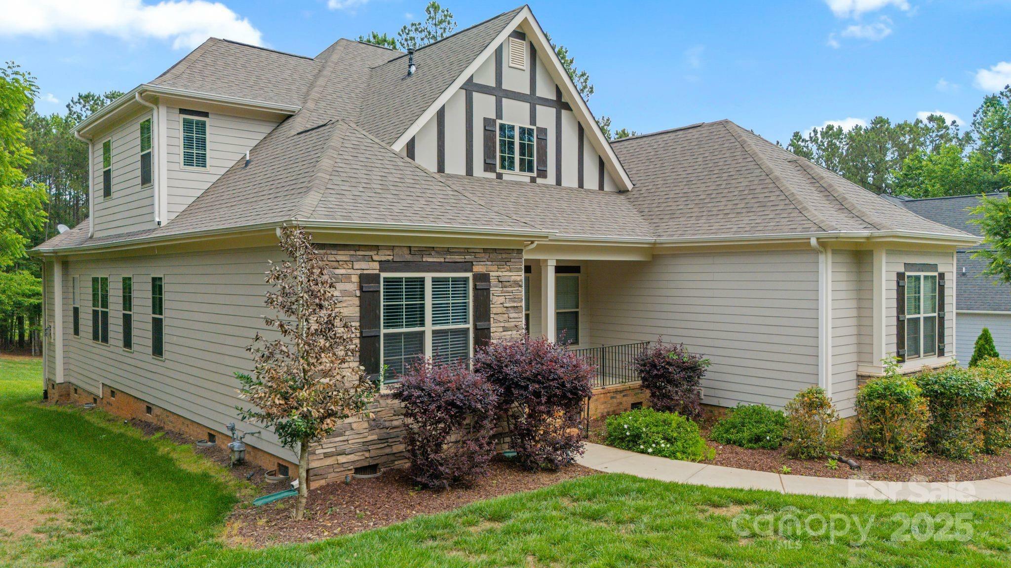 Property Photo: 704 Kenway Loop NC 28117