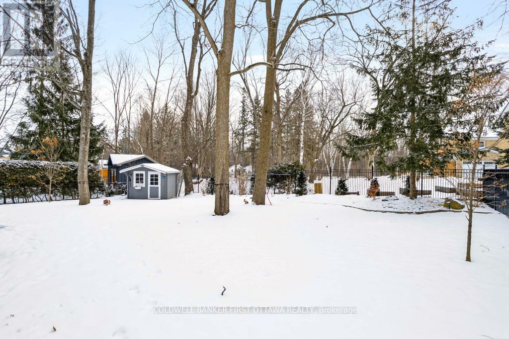 Property Photo:  10 Perkins Boulevard  ON K7H 3L6 