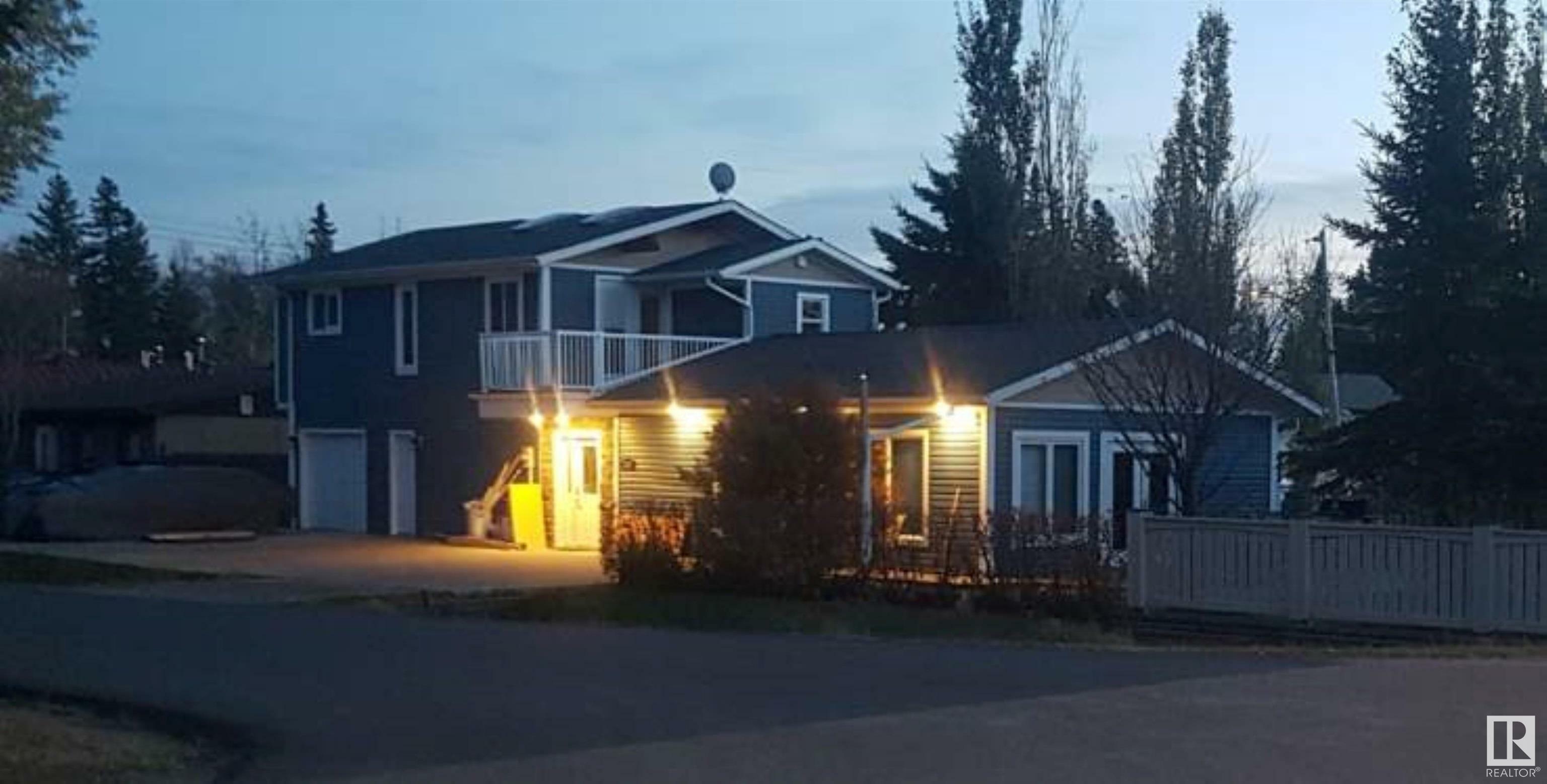 Property Photo: 5503 50 Avenue AB T0E 0A0